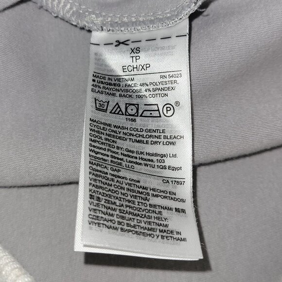 Women's Gray and Cream Jacket - Picture 4 of 4